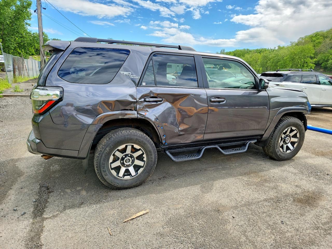 2023 Toyota 4Runner Trd Off-Road Premium - Image 3