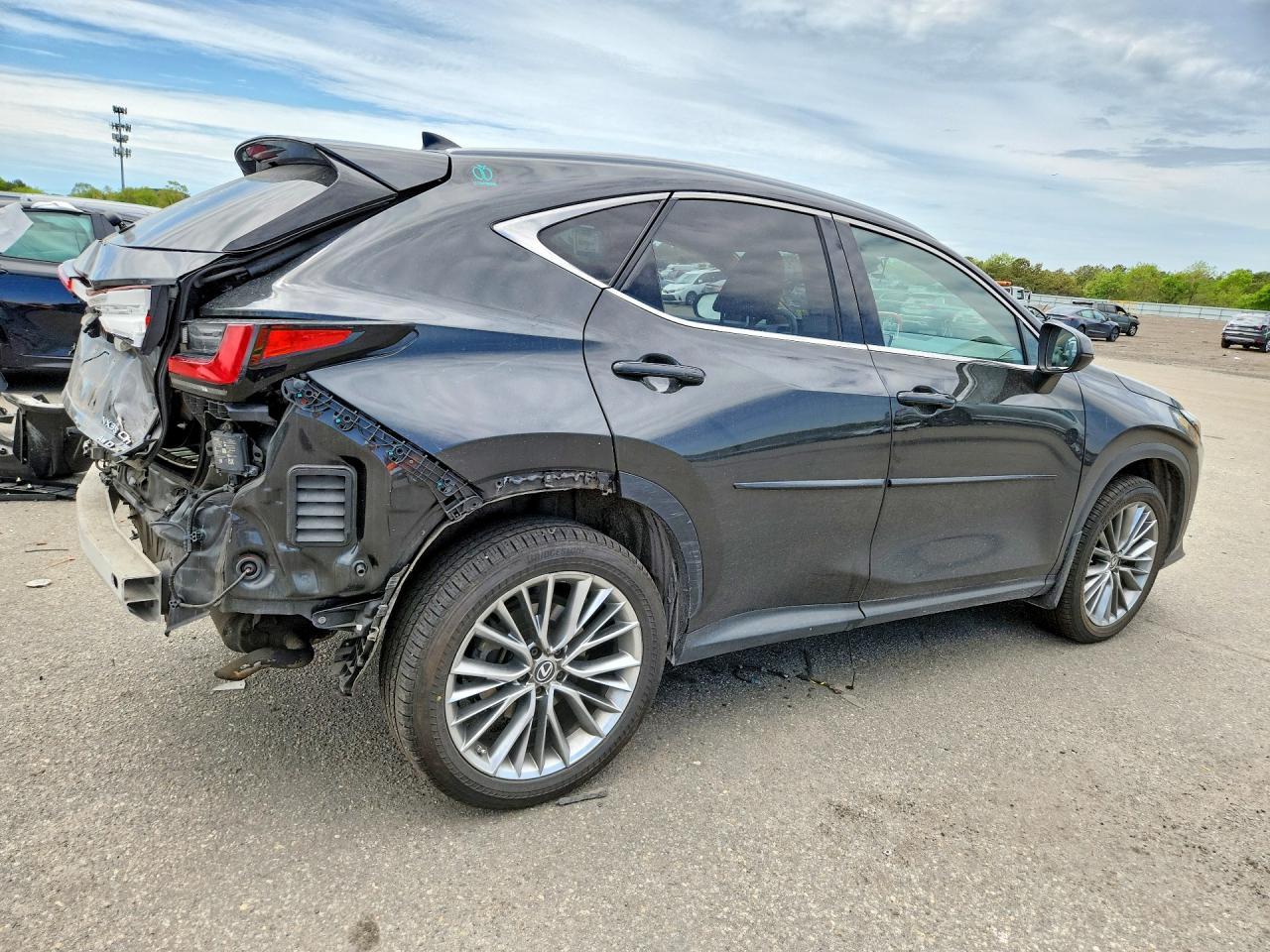 2022 Lexus Nx 350H - Фото 3