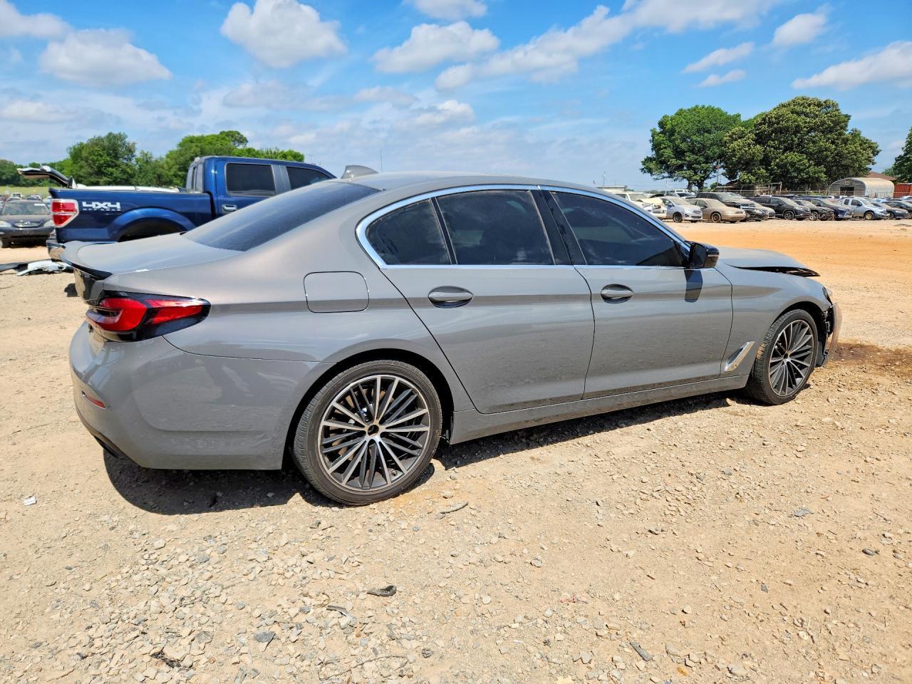 2021 BMW 540 I - Image 3