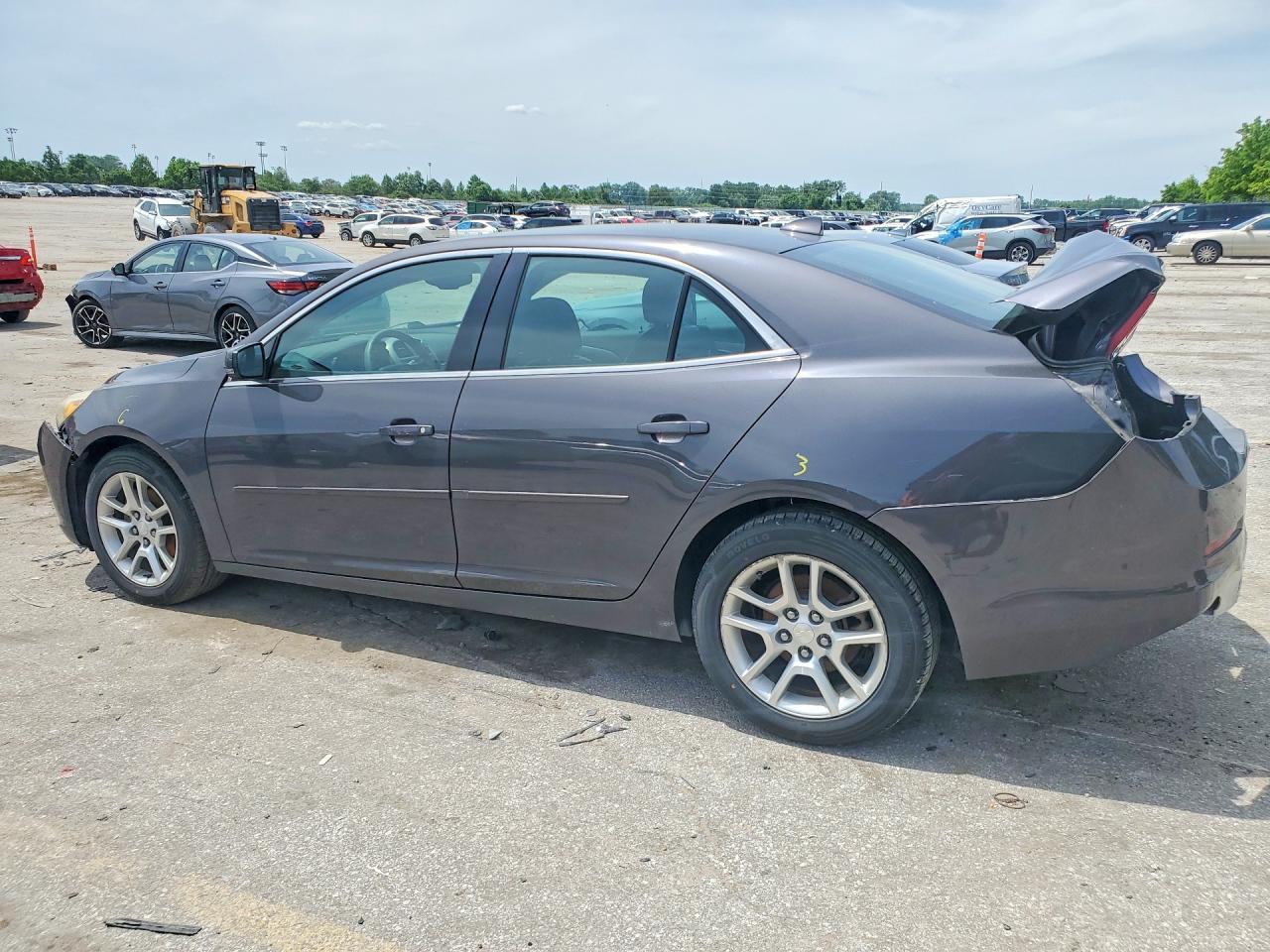 2013 Chevrolet Malibu - Фото 2