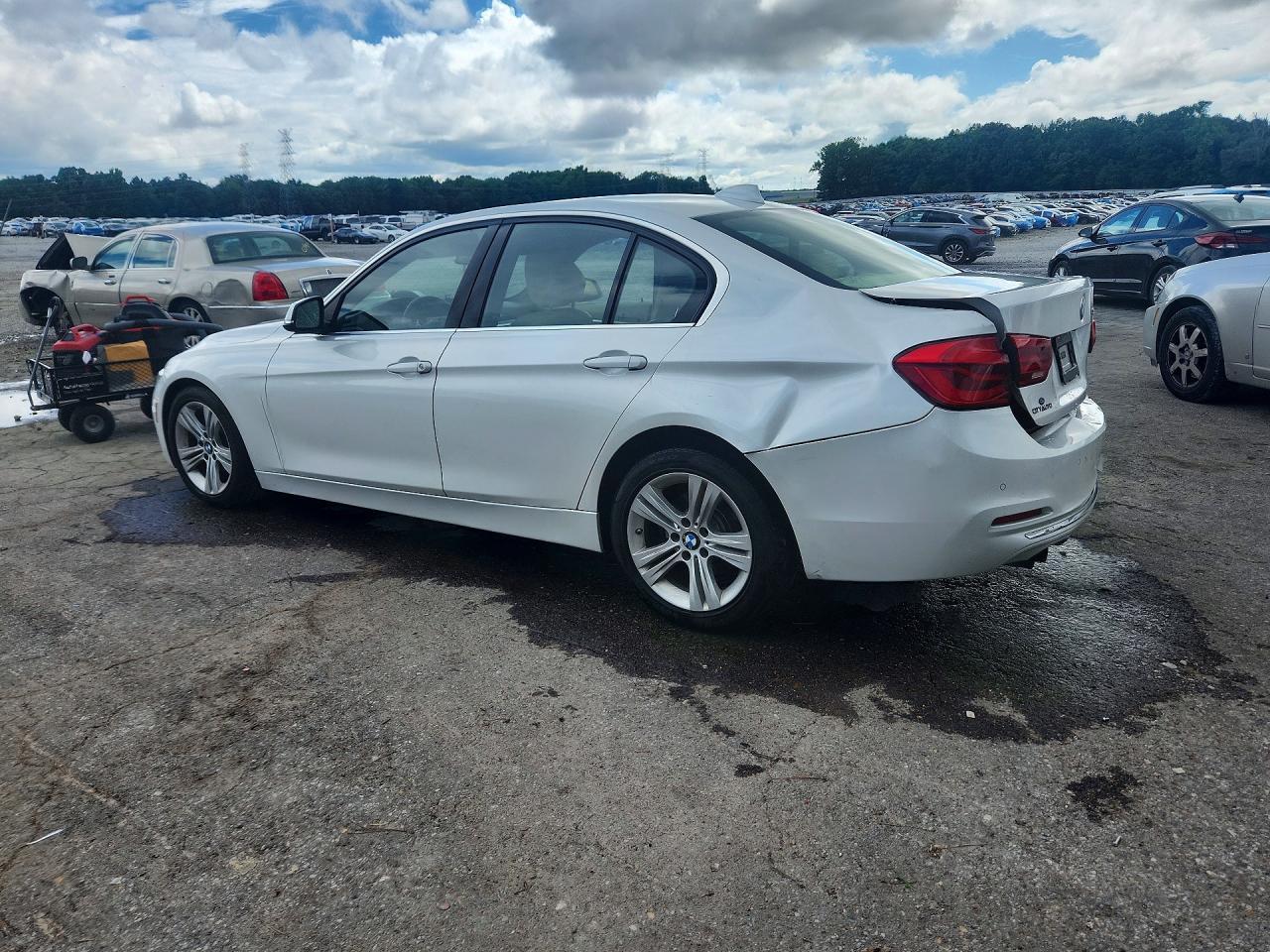 2016 BMW 328 I Sulev - Image 2