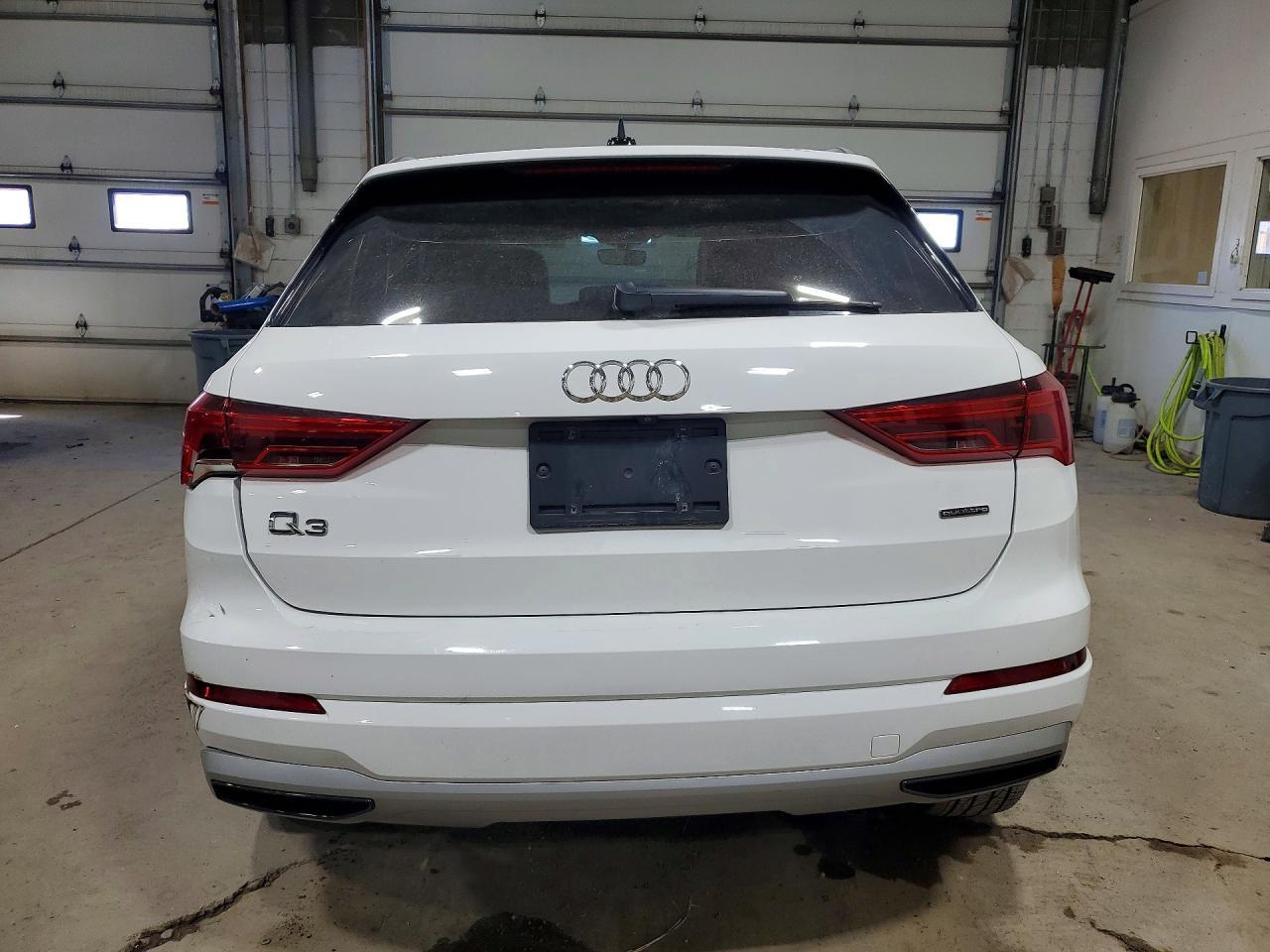 2019 Audi Q3 Premium - Фото 6
