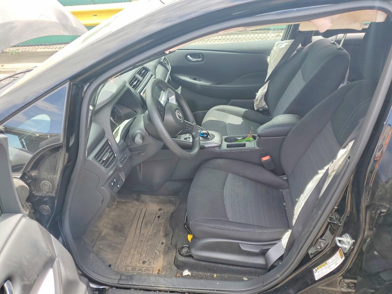 2025 Nissan Leaf S - Фото 7