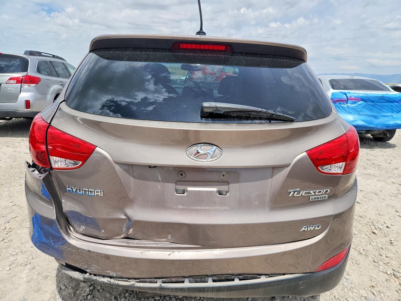 2011 Hyundai Tucson Limited - Image 6