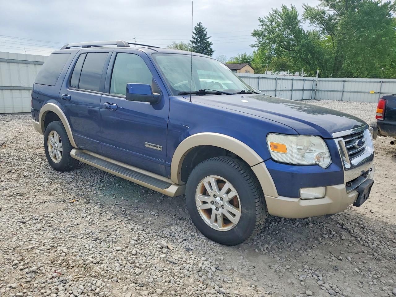 2007 Ford Explorer Eddie Bauer - Image 4