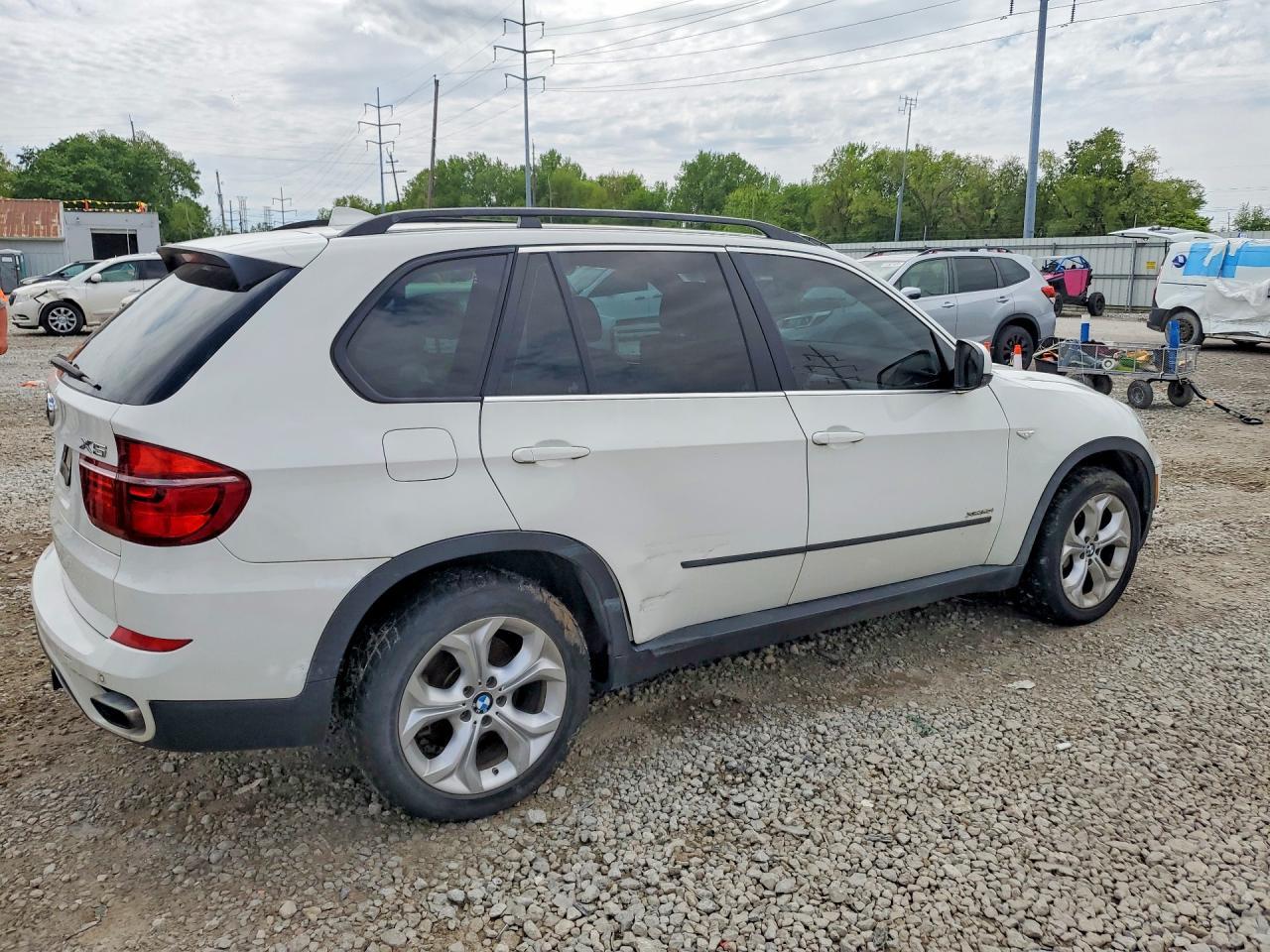 2013 BMW X5 xDrive50I - Image 3