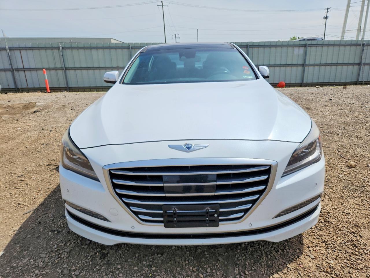 2015 Hyundai Genesis 3.8L - Image 5