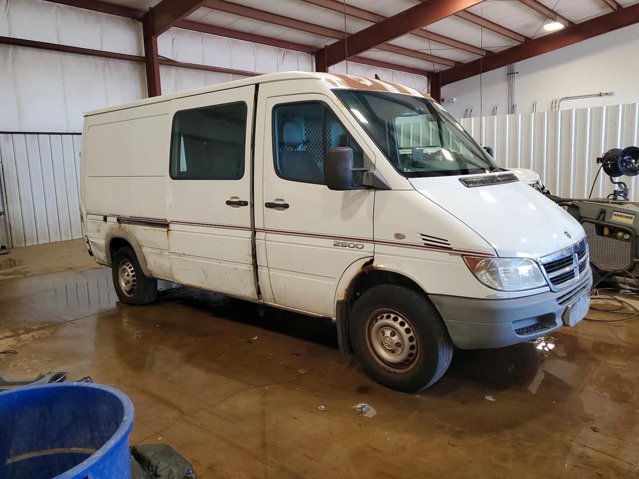 2005 Dodge Sprinter 2500 Delivery Van - Фото 4