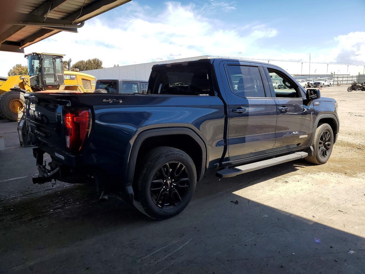2022 GMC Sierra Limited K1500 Elevation - Фото 3