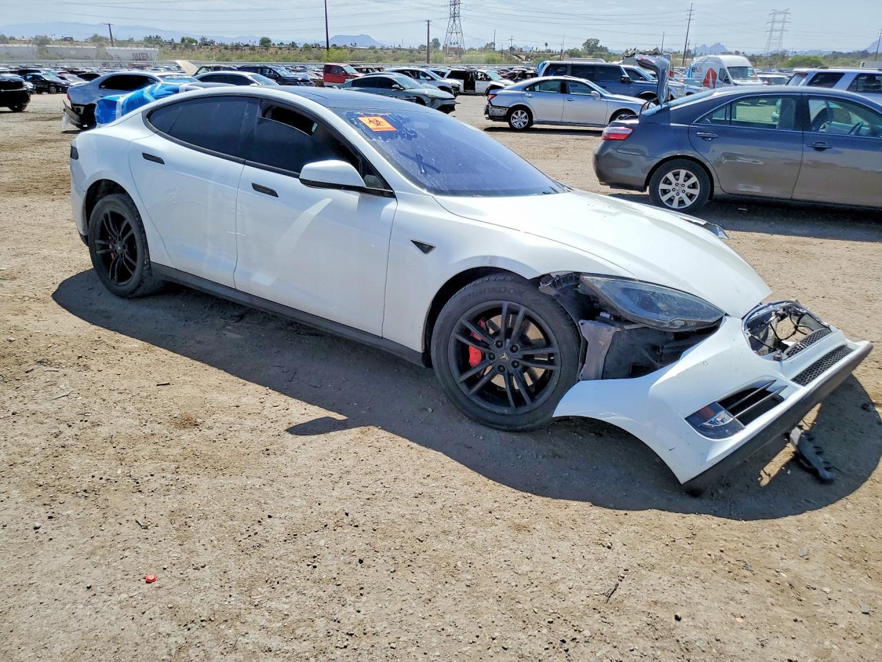 2014 Tesla Model S - Фото 4