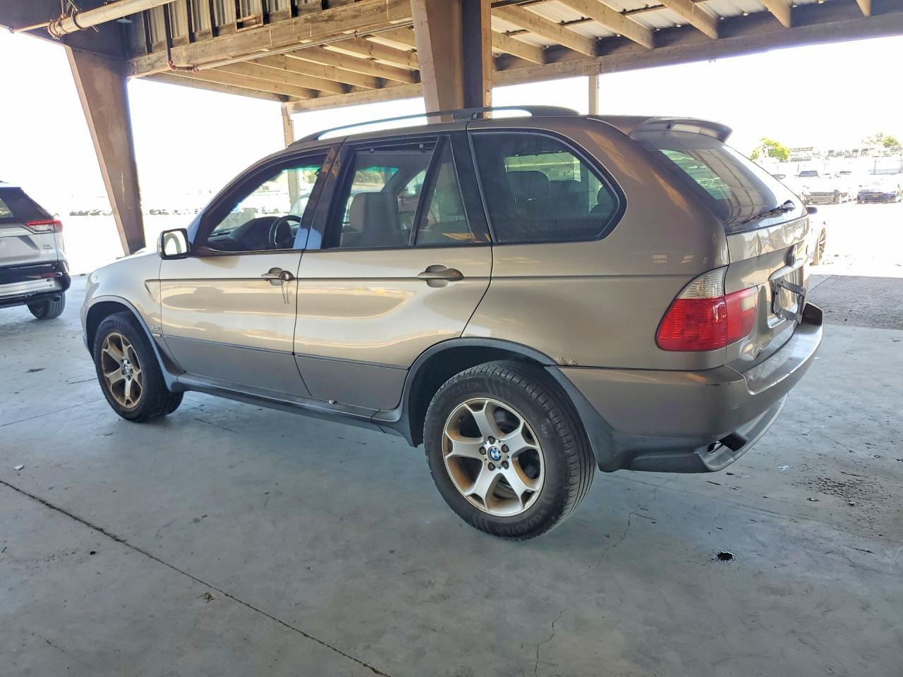 2004 BMW X5 3.0I - Фото 2
