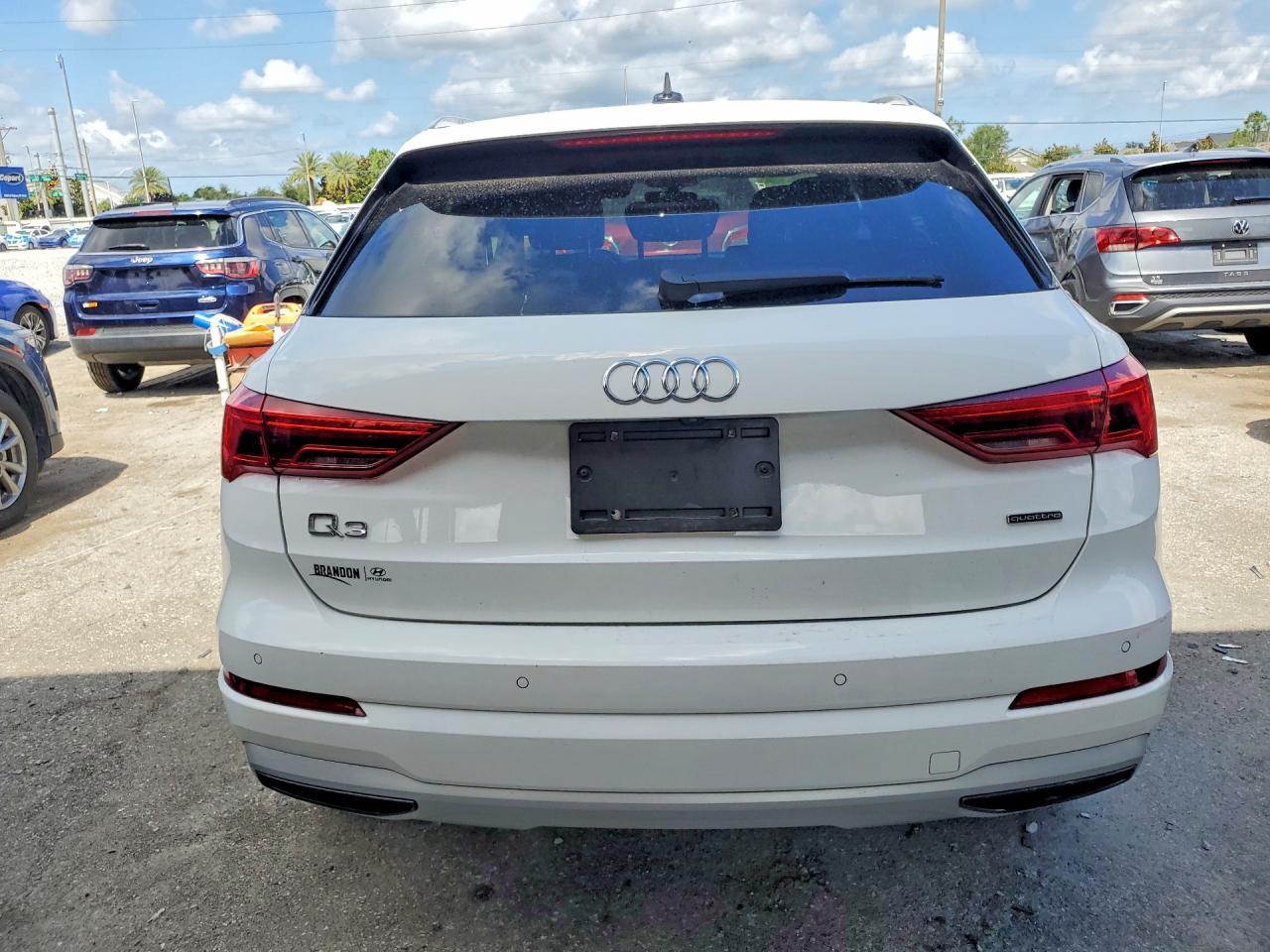 2020 Audi Q3 Premium - Фото 6