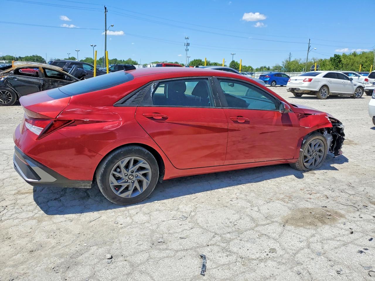 2024 Hyundai Elantra Sel - Фото 3