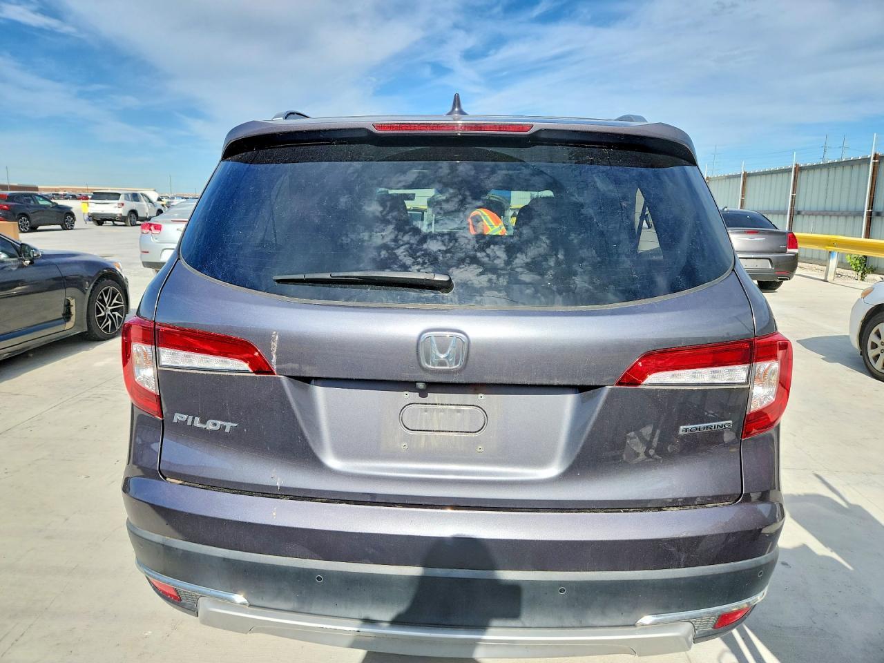 2020 Honda Pilot - Image 6