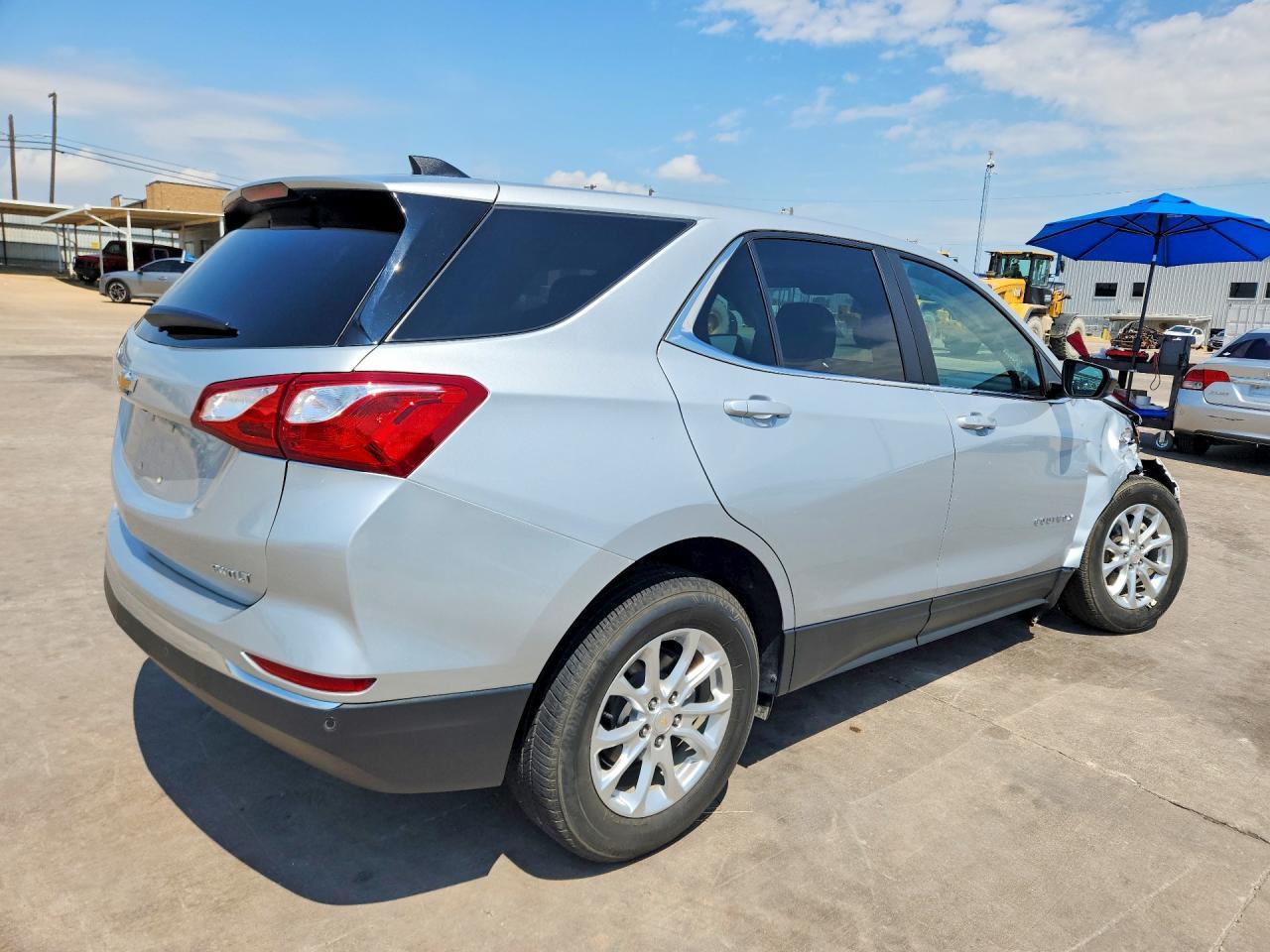 2021 Chevrolet Equinox Lt - Image 3