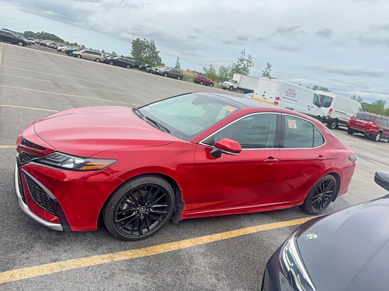 2023 Toyota Camry Xse V6 - Image 2