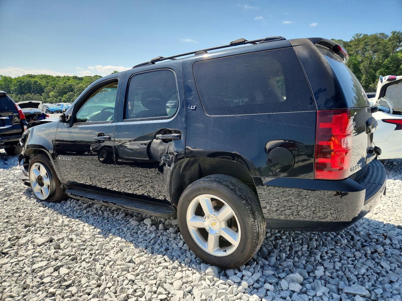 2009 Chevrolet Tahoe - Фото 2