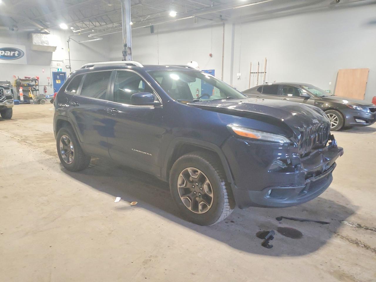 2015 Jeep Cherokee Latitude - Фото 4