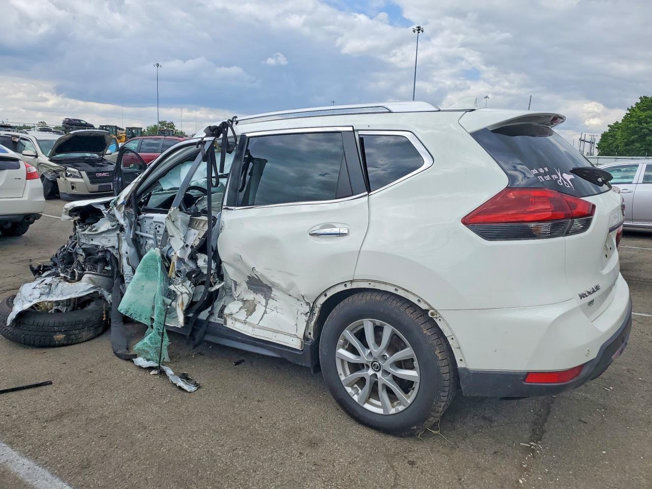 2019 Nissan Rogue Sv - Фото 2