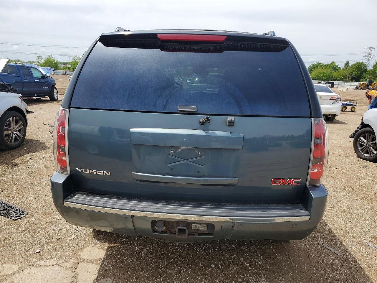 2007 GMC Yukon Denali - Фото 6