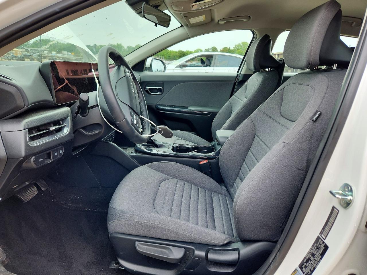 2025 Kia K4 Ex - Фото 7