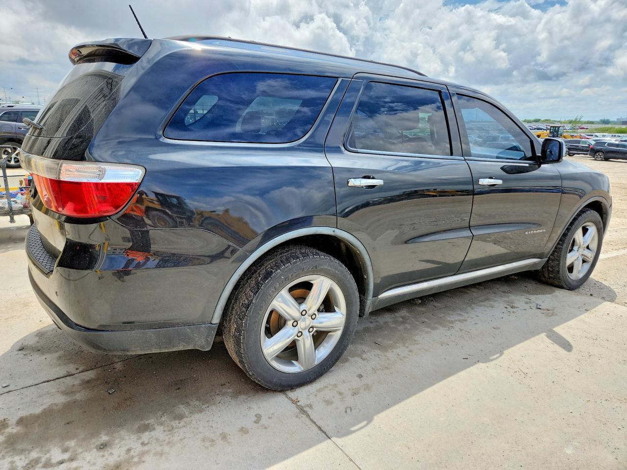 2011 Dodge Durango Citadel - Image 3