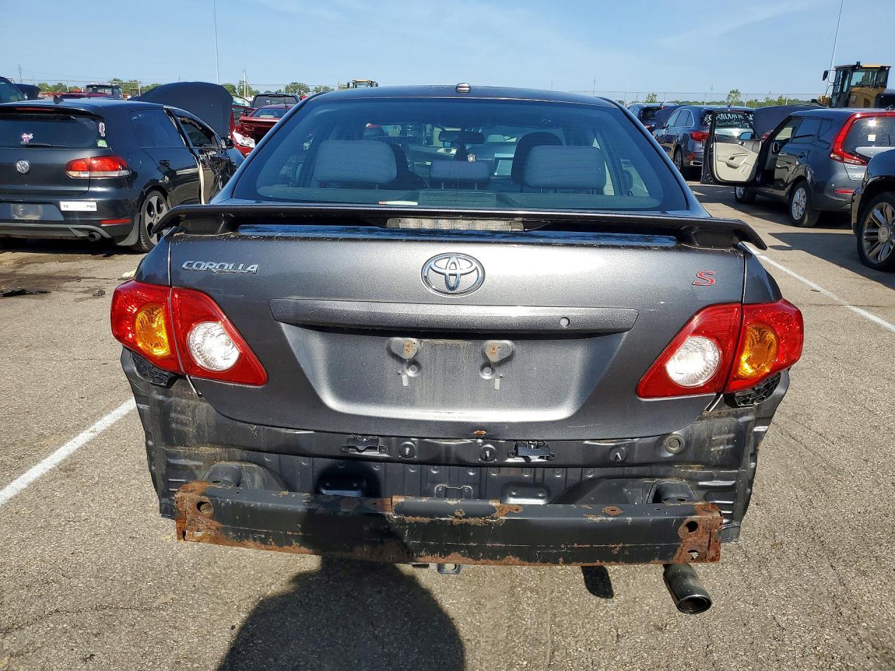 2010 Toyota Corolla S - Фото 6