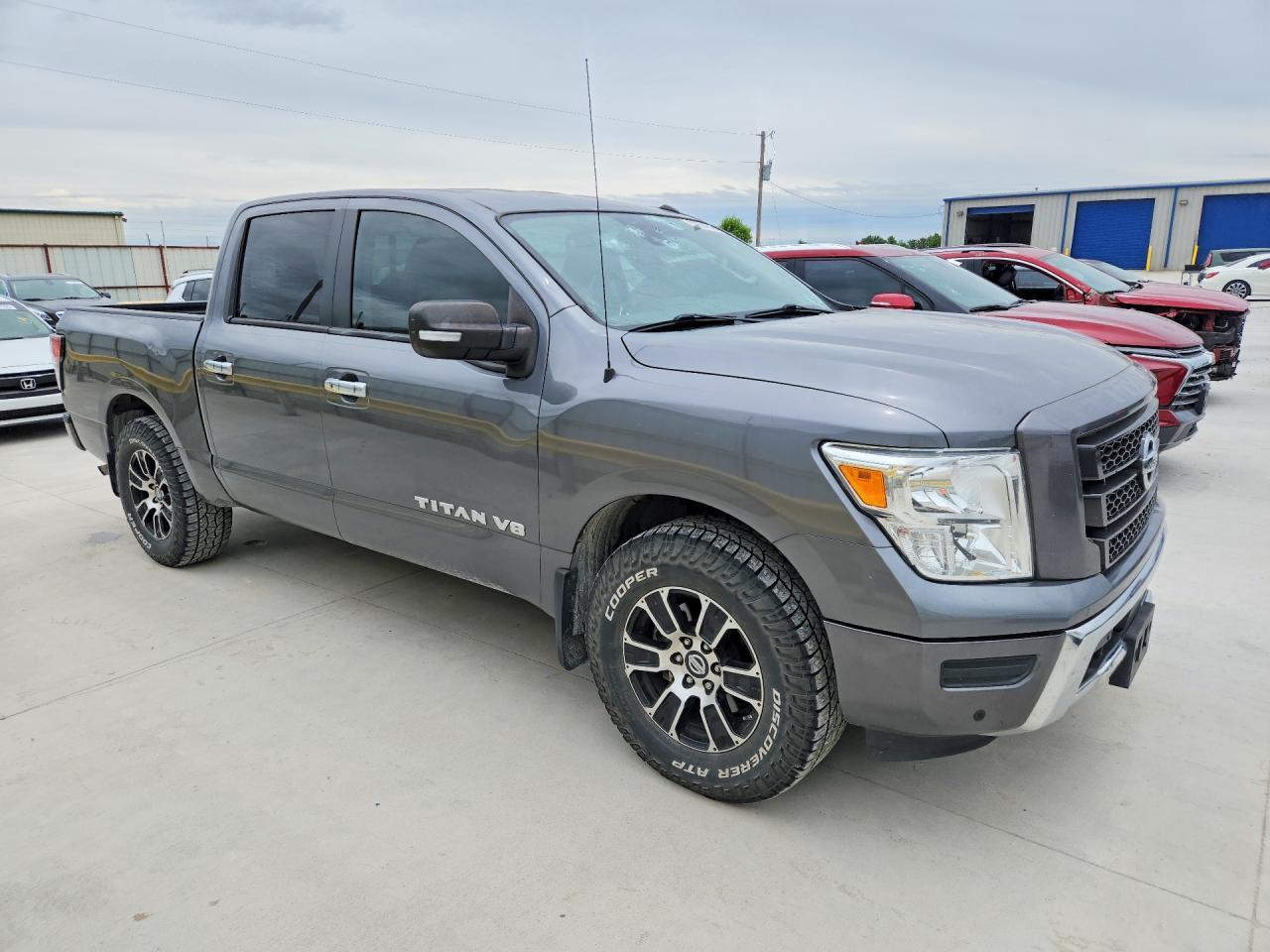2020 Nissan Titan Sv - Image 4
