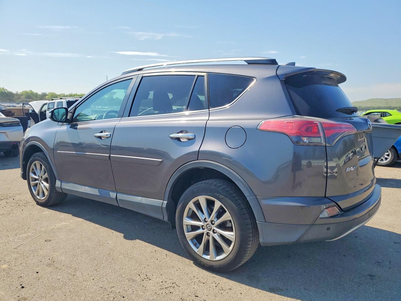 2018 Toyota Rav4 Limited - Фото 2