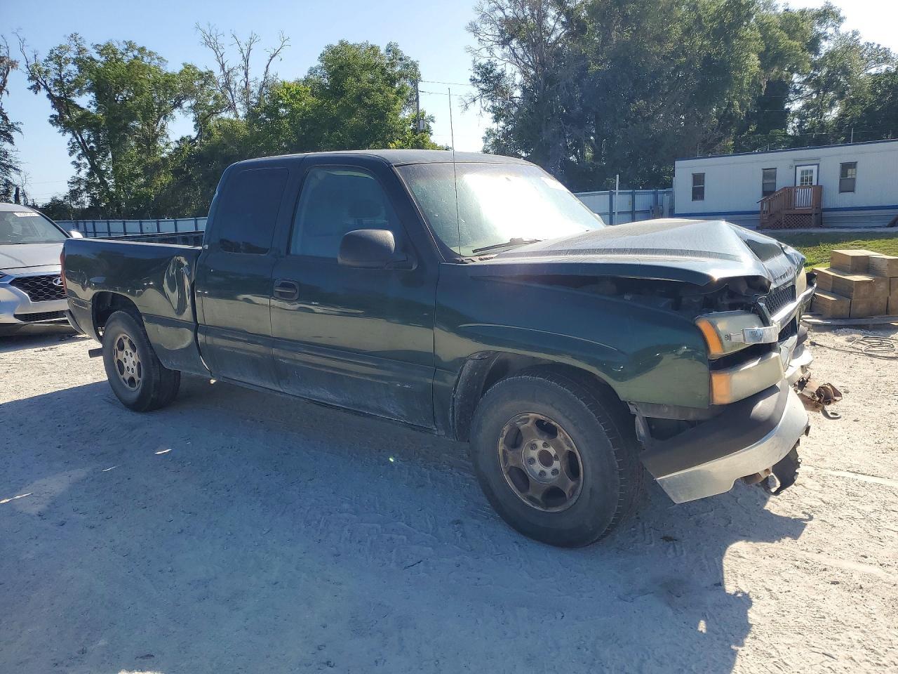 2004 Chevrolet Silverado C1500 - Image 4