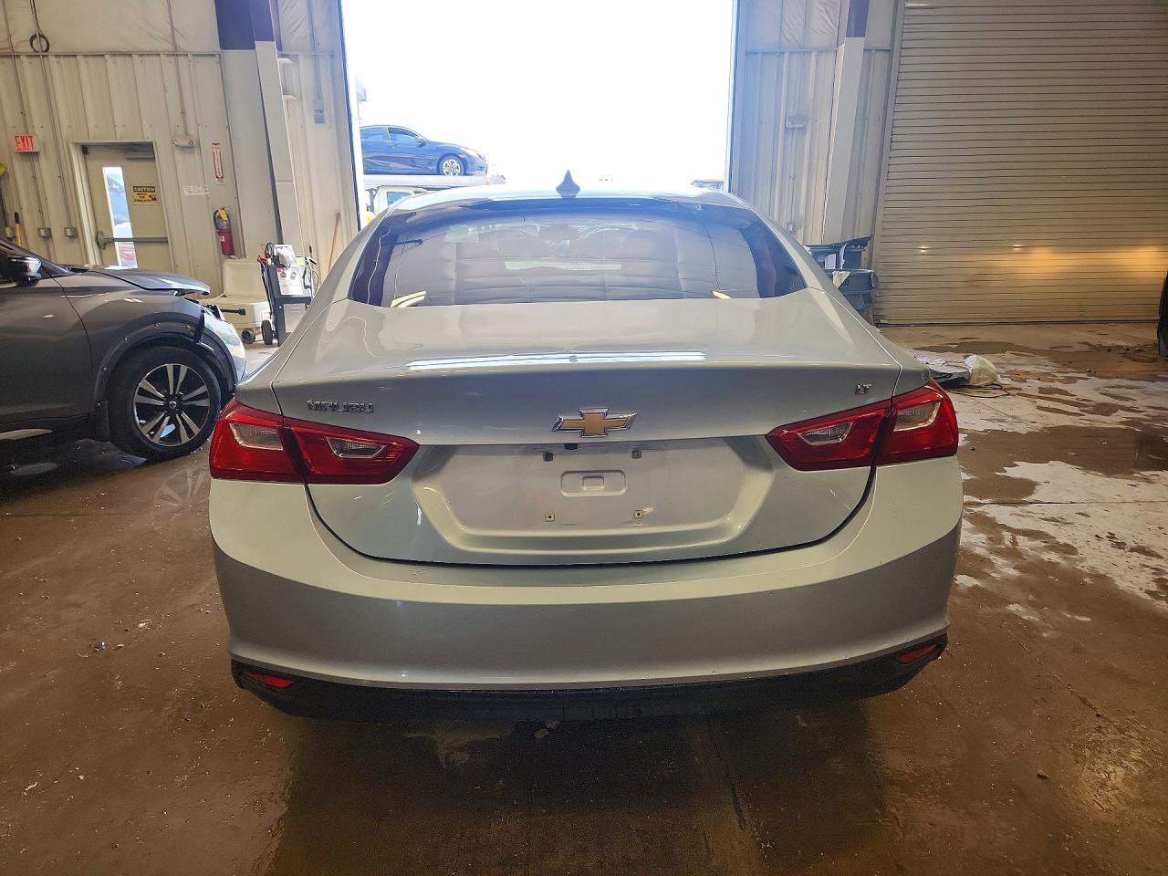 2017 Chevrolet Malibu Lt - Фото 6