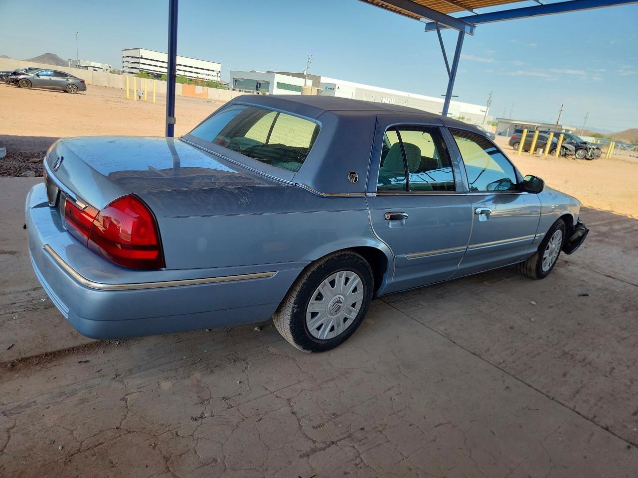 2004 Mercury Grand Marquis Gs - Image 3