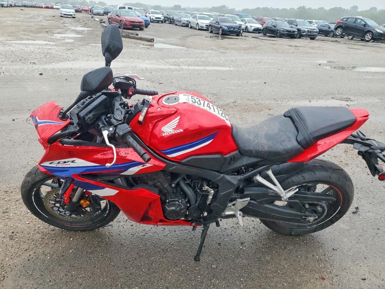 2026 Honda Cbr650 R - Image 3