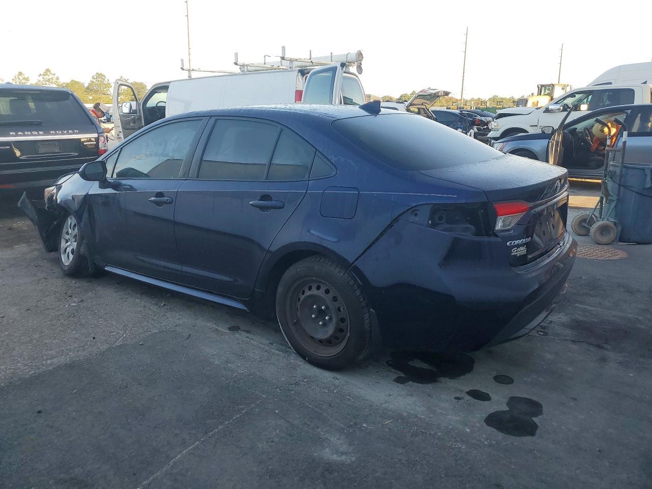 2021 Toyota Corolla Le - Image 2