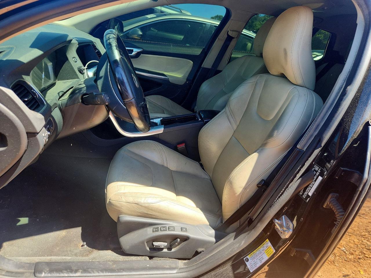 2018 Volvo V60 T5 Dynamic Wagon - Фото 7
