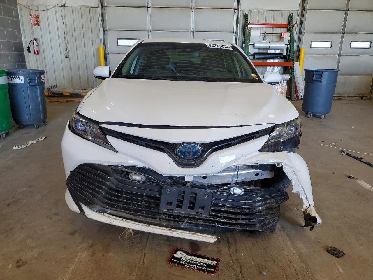2020 Toyota Camry Le - Image 5
