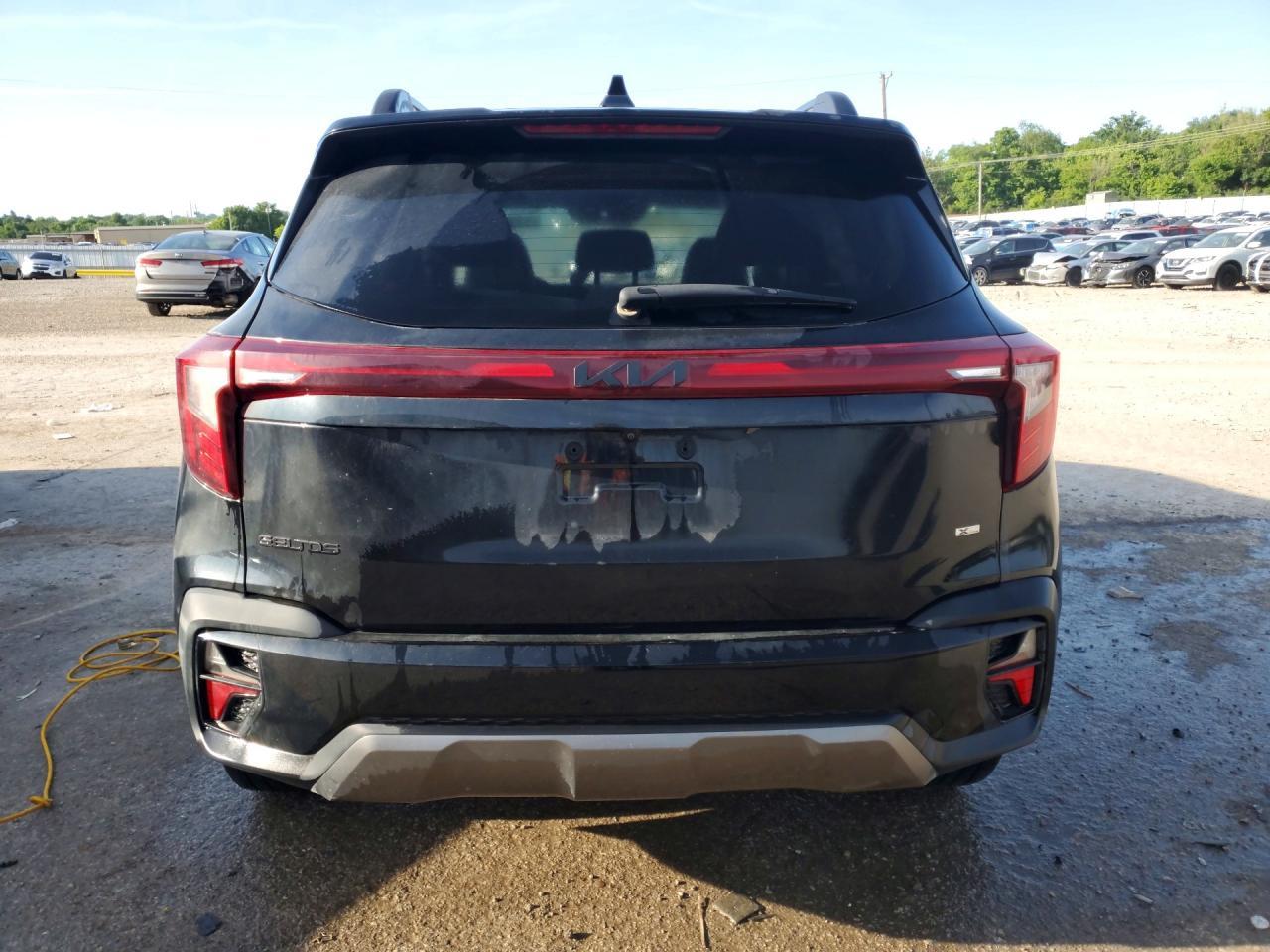 2025 Kia Seltos X Line - Image 6