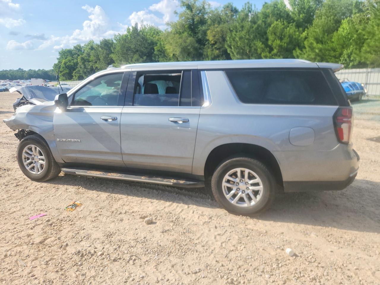 2024 Chevrolet Suburban C1500 Ls - Image 2