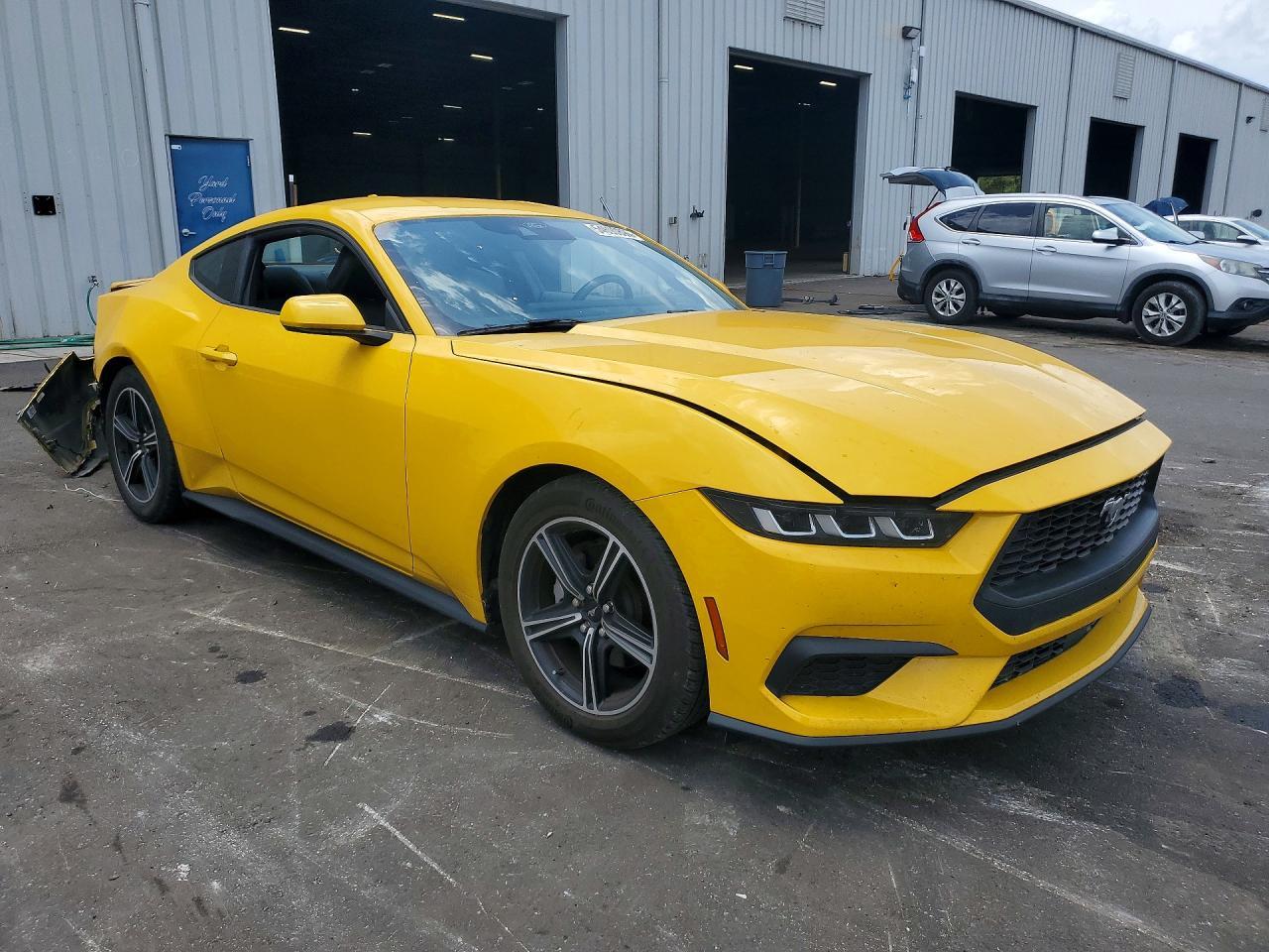 2024 Ford Mustang - Фото 4