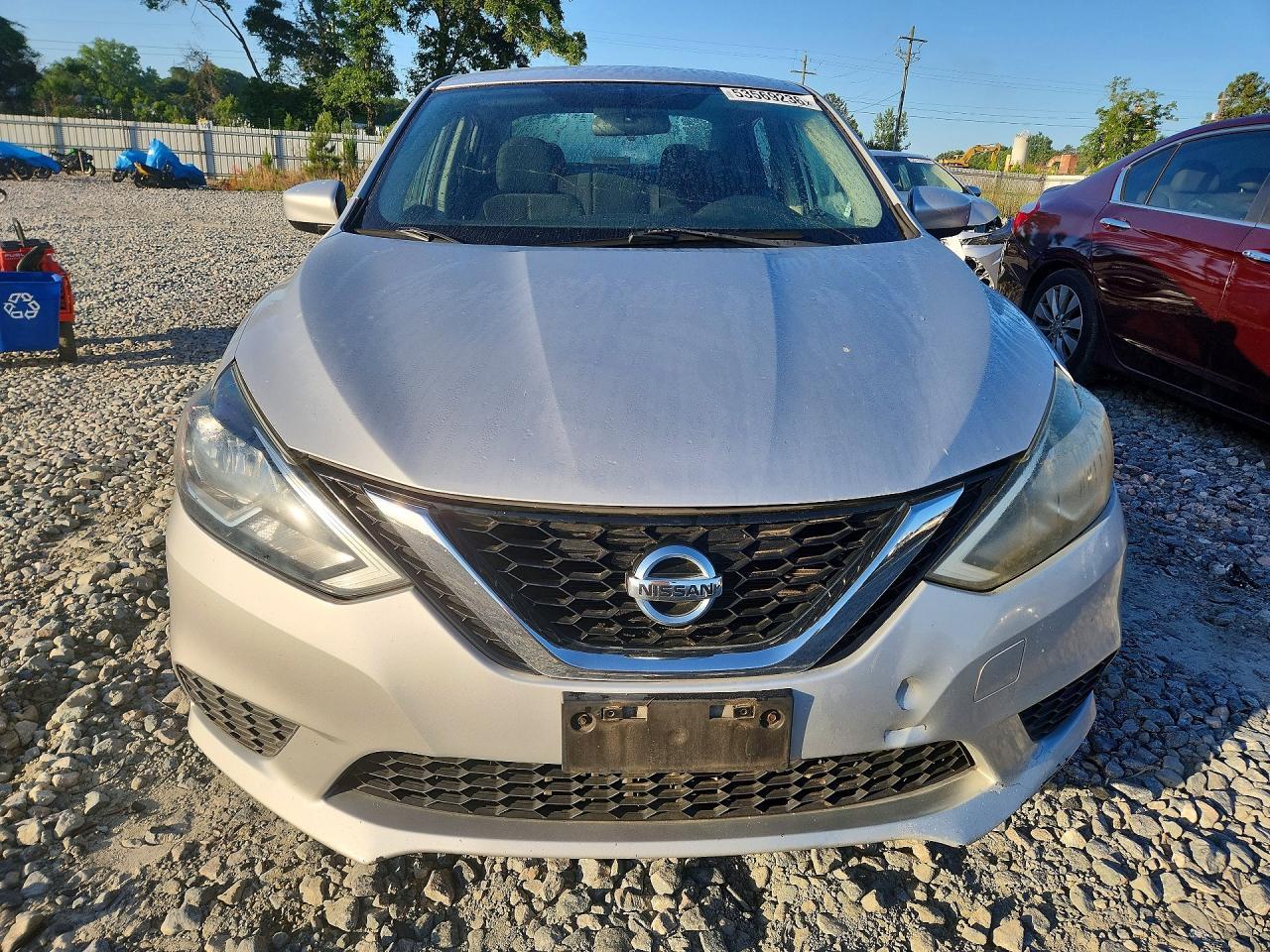 2017 Nissan Sentra S - Фото 5