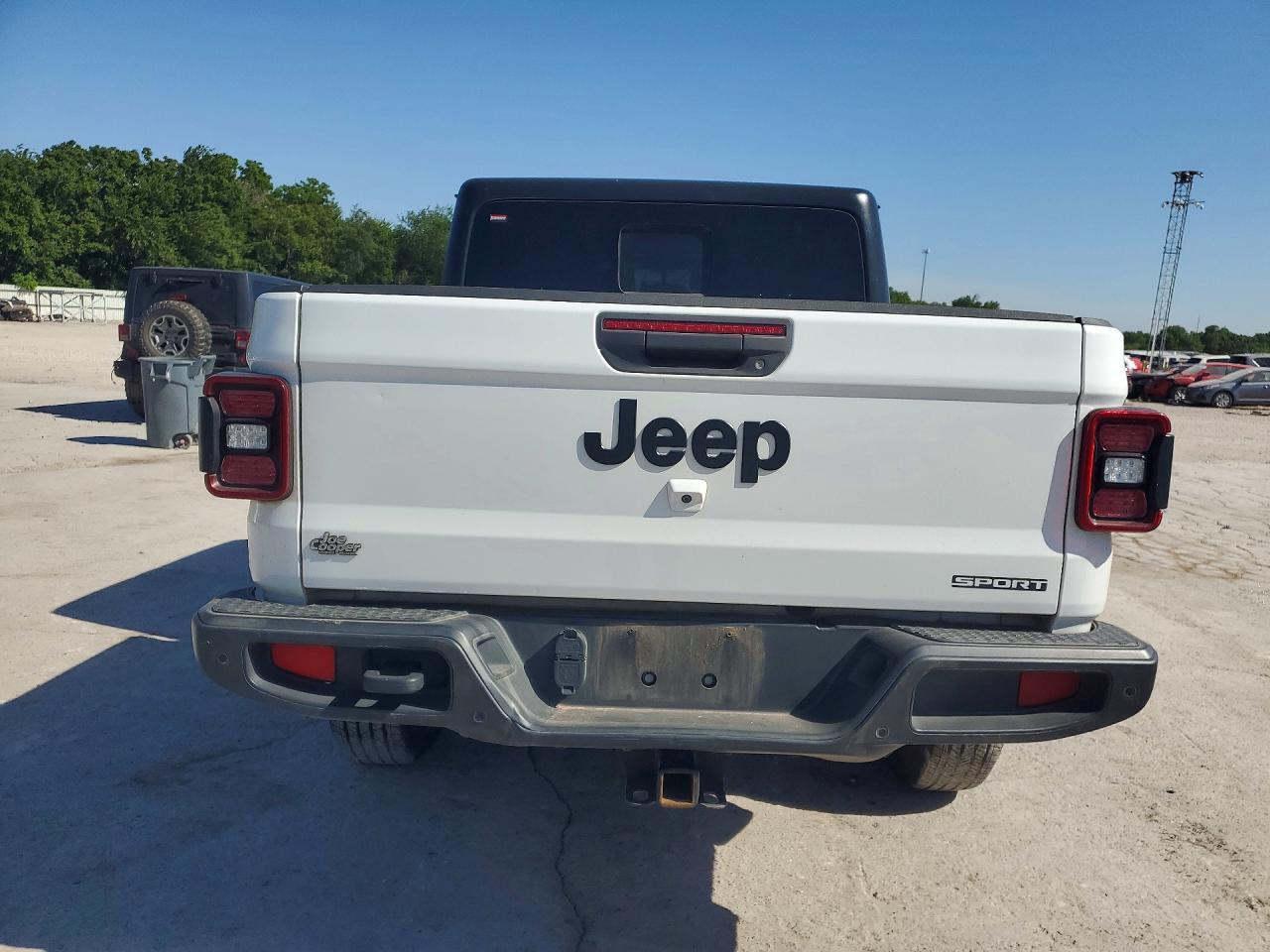 2021 Jeep Gladiator Sport - Image 6