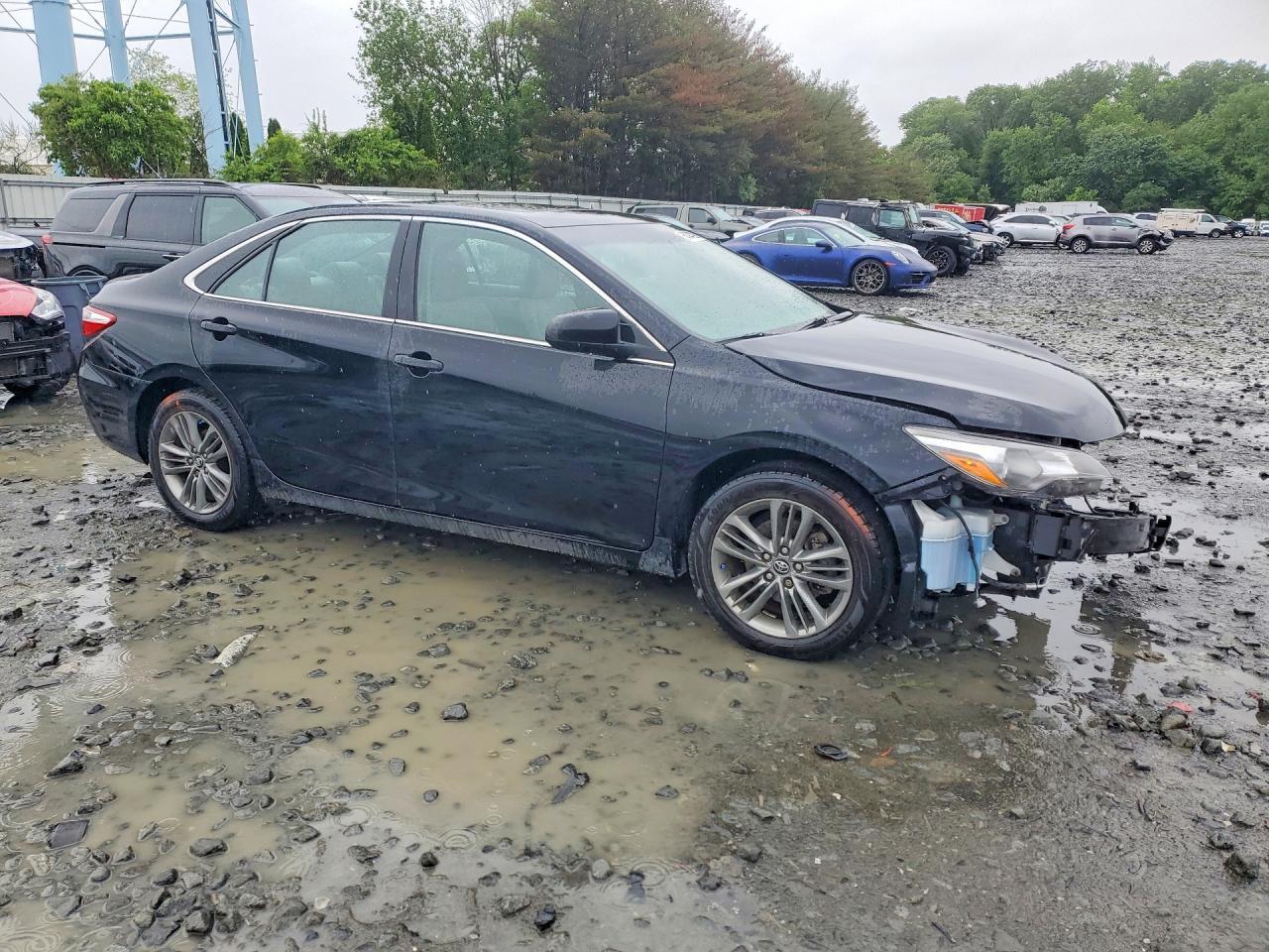 2017 Toyota Camry Se - Image 4