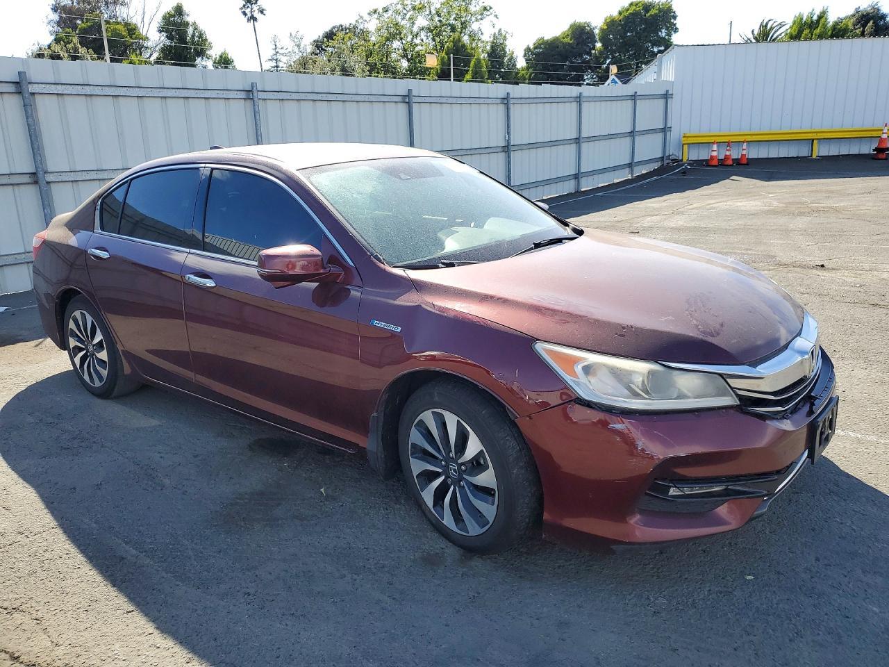 2017 Honda Accord Hybrid Exl - Image 4