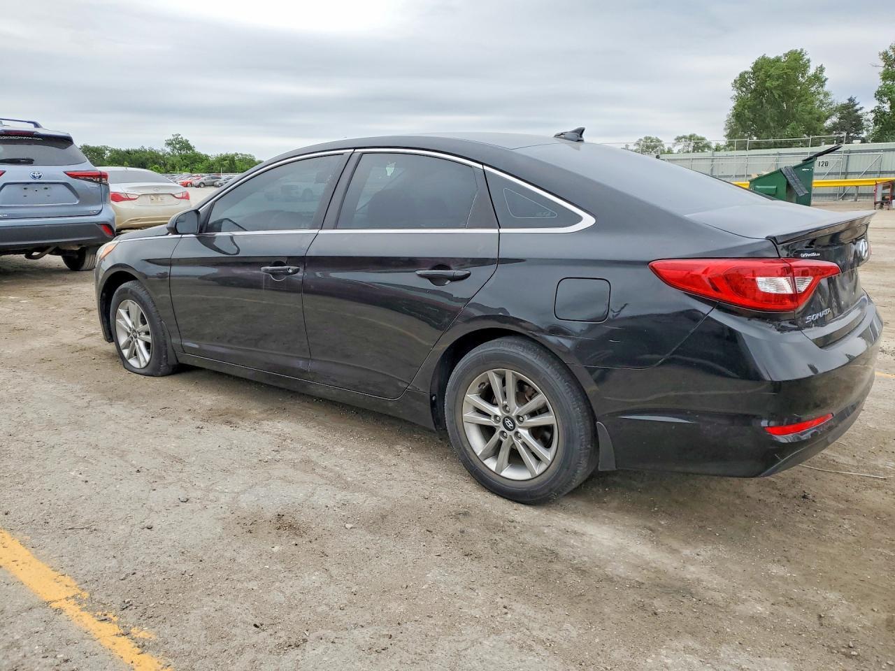 2016 Hyundai Sonata Se - Фото 2