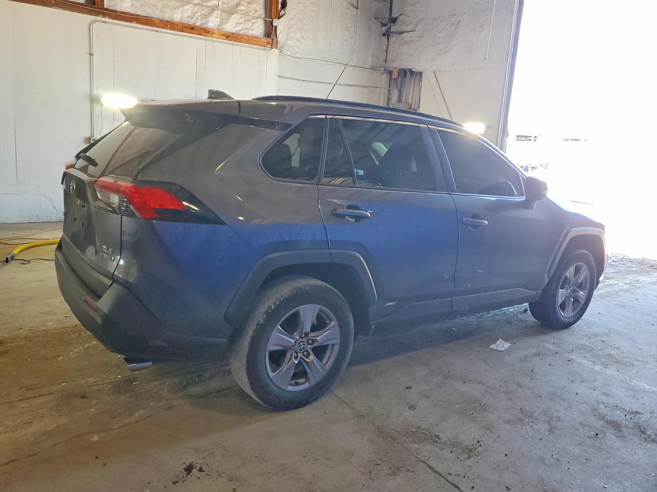 2022 Toyota Rav4 Xle - Фото 3