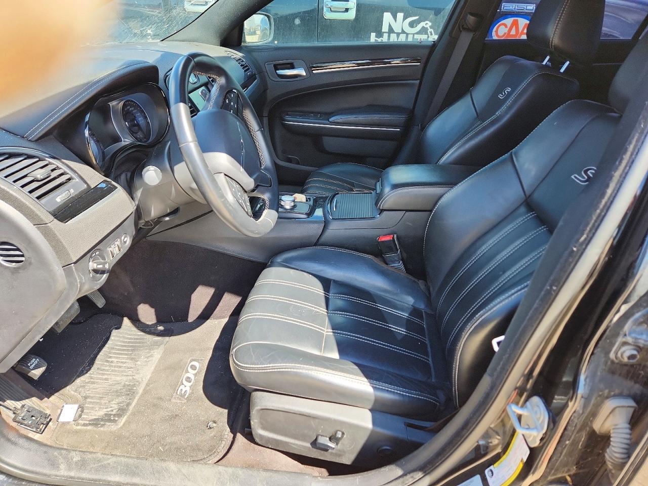 2017 Chrysler 300 S - Image 7