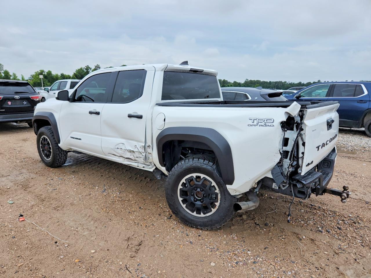2024 Toyota Tacoma Trd Off-Road - Фото 2