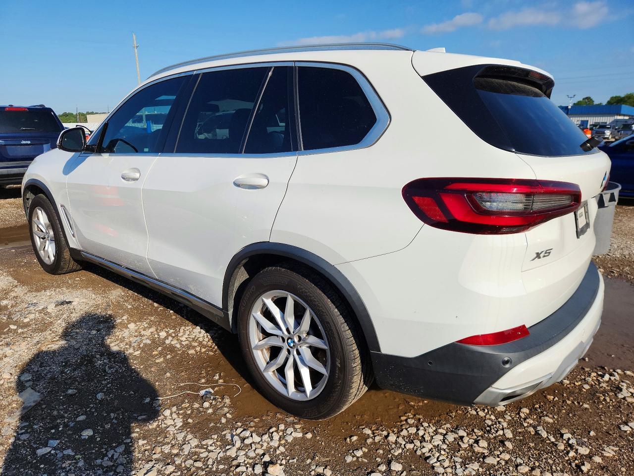 2021 BMW X5 Sdrive 40I - Image 2