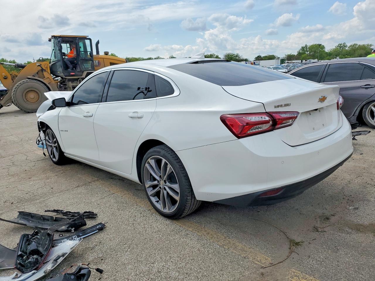2024 Chevrolet Malibu Premier - Фото 2
