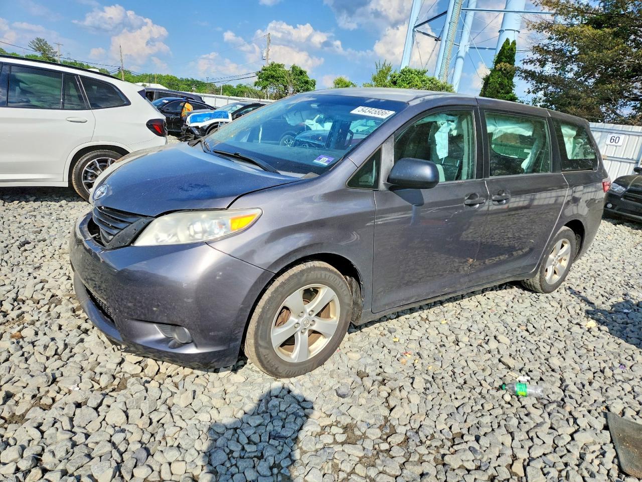 2017 Toyota Sienna L 7-Passenger - Фото 2